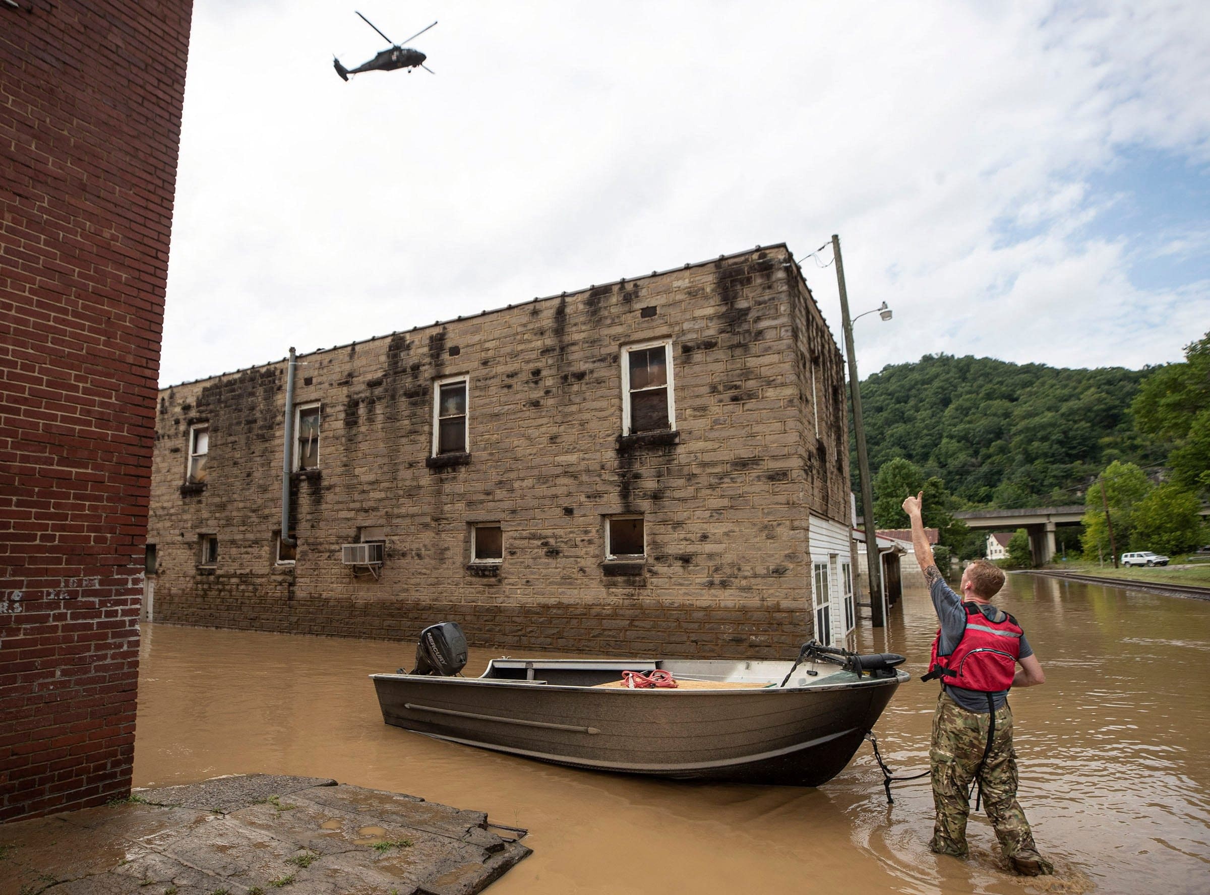 Kentucky churches, communities work together to meet flood victims