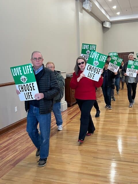 Paducah Walk for Life continues indoors amid freezing weather conditions