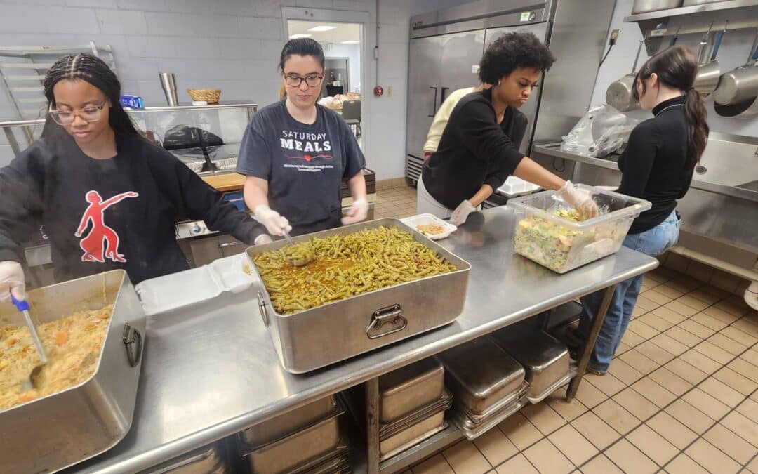 Feeding hungry neighbors in Bowling Green – together